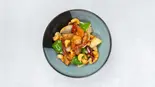 辛！鶏肉と野菜のカシューナッツ炒め（創作旬菜NEXT）