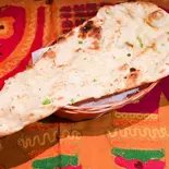 ガーリックナン Garlic Naan（インド.ネパール料理 PATIYALA PALACE）