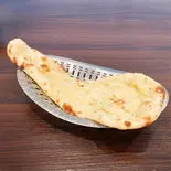 ガーリックナン Garlic naan(ヒマルパレス泉店)