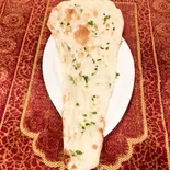 ガーリックナン Garlic Naan(ラフィー インディアンレストラン)