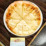 ガーリックナン GarlicNaan（アジアン料理 チャンダニ）