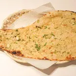 ガーリックナン Garlic Naan（南インド料理 マハラニ）