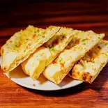 ガーリックナン（NEPALI＆INDIAN RESTAURENT AAMA）