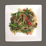 牛肉と野菜の糸切り炒め Stir-Fried Shredded Beef and Vegetables(中国料理 みんらく)