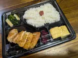 にんにく香るチキンガーリックステーキ（居酒屋ばっくれ）