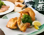 鳥取産大山ひな丸鶏熟成揚げの盛り合わせ(半羽)(四季旬彩 料理人が魅せる神田和食店 桃源郷)