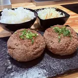 特選黒毛和牛ハンバーグ弁当(Wサイズ320g)※ライス・サラダつき（花より、ハンバーグ。本店）