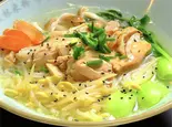 鶏肉スープ米粉麺/鸡肉汤粉（桂林米粉麺 米道）