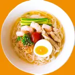 カレーお出汁冷麺(海老と炙りサラダチキンと自家製キムチ)（冷麺とチヂミの店 면면(ミョンミョン)）