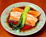 豚の角煮青菜添え Stewed Pork with Herbs（龍興楼）