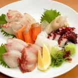 本日の鮮魚お造り5種盛り（おかず屋 吟）