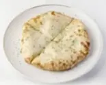 バジルチーズナン Basil Cheese Naan(インドレストラン ガンジス あべのキューズタウン店)