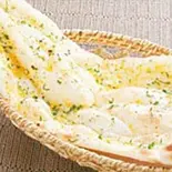 ガーリックナン/Garlic Nan（インドアジアンダイニングバー＆レストラン サビナ）