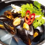 ムール貝鍋/홍합탕/Mussel Soup（ネネチキン2号店）