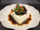 ピータン豆腐 Tofu with Preserved Eggs（薬膳しゃぶしゃぶ 小尾羊 銀座店）