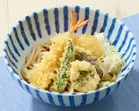 瀬戸内産鱧の季節天ぷらぶっかけうどん(冷)（夢庵 蕨中央店）