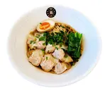国産豚肉使用自家製ワンタン麺(中華料理8998)