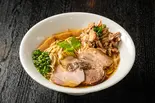 豚がつトリュフ香るはまぐり醤油そば（麺屋 中川會 住吉店）