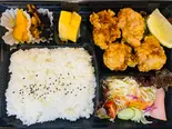 からあげ弁当(CAFE LAUGHTER)