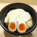 背徳感のチーズ炙り豚丼※要レンジ加熱（圧倒的背徳感！炙り豚RUSH！ 弘明寺店）