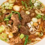 麻辣牛肉麺（中国料理 栄偉豊）