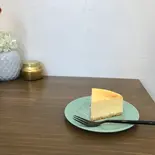 Mirow’sベイクドチーズケーキ（Mirow -サンドイッチとお菓子とお飲みもの-）