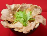 豚カルビステーキ丼(熟成肉専門店 ステーキ泉)