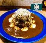 ハンバーグチーズカレー（たびたび）