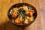 唐揚げ丼（炭火焼鳥 itori）