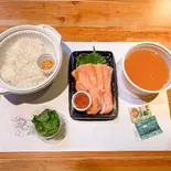 【冷】しゃけ＆いくらの親子茶漬け(ご飯220g)（寿司割烹山水）