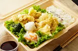 サクッと鶏天弁当（炭香る親子丼『鶏々々』 西新宿7丁目店）