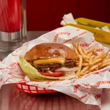 【単品】チェダーチーズバーガー Cheddar Cheese Burger(SUNNYDINER 本店)