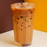 ベトナムアイスコーヒー(練乳入り) Vietnamese Iced Coffee (Contains Condensed Milk)（バインミーシンチャオ中野店）