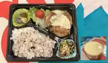 チキンタルタルソース弁当プリンつき（おばんざいや早乙女 銀座本店）