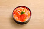 サーモンいくら丼（北海道 炉端 めんめ）