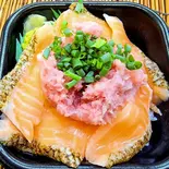 炙りトロサーモンネギトロ丼(ドン丼丸)