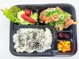油淋鶏弁当（元祖西成ホルモン天婦羅48 千林大宮店）