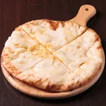 チーズナン Cheese Naan(インド・ネパール料理 ヒマラヤン屋)