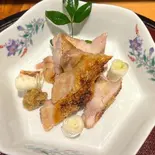 地鶏もも塩焼き（旬菜料理はなもも）