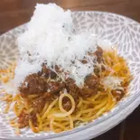 黒毛和牛すね肉の煮込みミートソースパスタ 【全部のせオールエキストラ！パスタ・チーズ・お肉全て増量】（生パスタ福田）