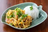 5-1.柔らか蟹のたまごカレー炒めライス POO PAD PON CURRY WITH RICE（ピンク・エレファント）