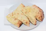 チーズナン / Cheese Nan（ドワリカズ/DWARIKAS）