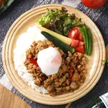 【旨辛】パットガパオライス（辛い料理たくさん。旨辛・激辛・鬼辛・刺し辛。 Scoville lab 新中野店）