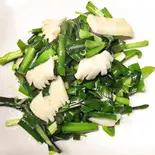 イカニラ塩味炒め（中華料理 金星）