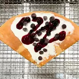 ⑪フローズンブルーベリークリームチーズ（ナカミチクレープ文京白山店）