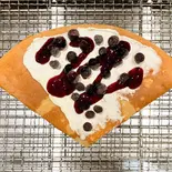⑪フローズンブルーベリークリームチーズ（ナカミチクレープ 足立六町店）