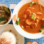 一度食べてみて！ベトナムカレー チキンとさつまいも スープ付き Curry（チャオエムカフェ）