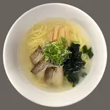 塩ラーメン Salt-Based Ramen(中国料理 みんらく)