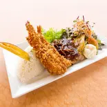 きのこチキングリルとエビフライ(2本)（エビフライが自慢の洋食屋 レストランクーポール 砧店）