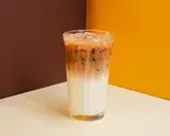 ベトナムコーヒー カフェラテ アイス(Bac Xiu)（バインミー シンチャオ高田馬場本店）